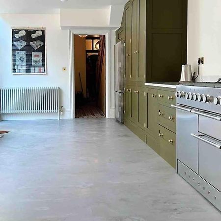 Luxury City Centre Townhouse - Sleeps 6 Chester Buitenkant foto