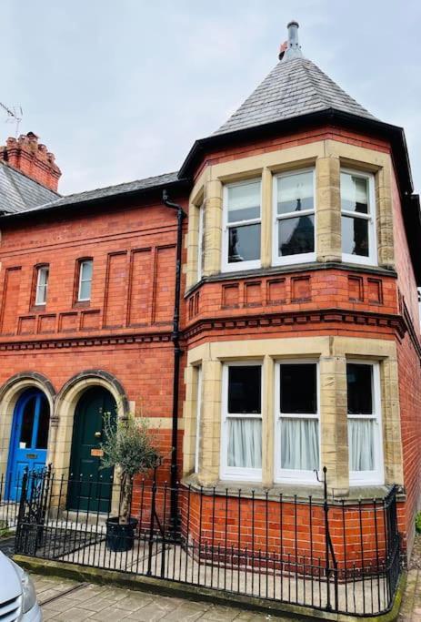 Luxury City Centre Townhouse - Sleeps 6 Chester Buitenkant foto