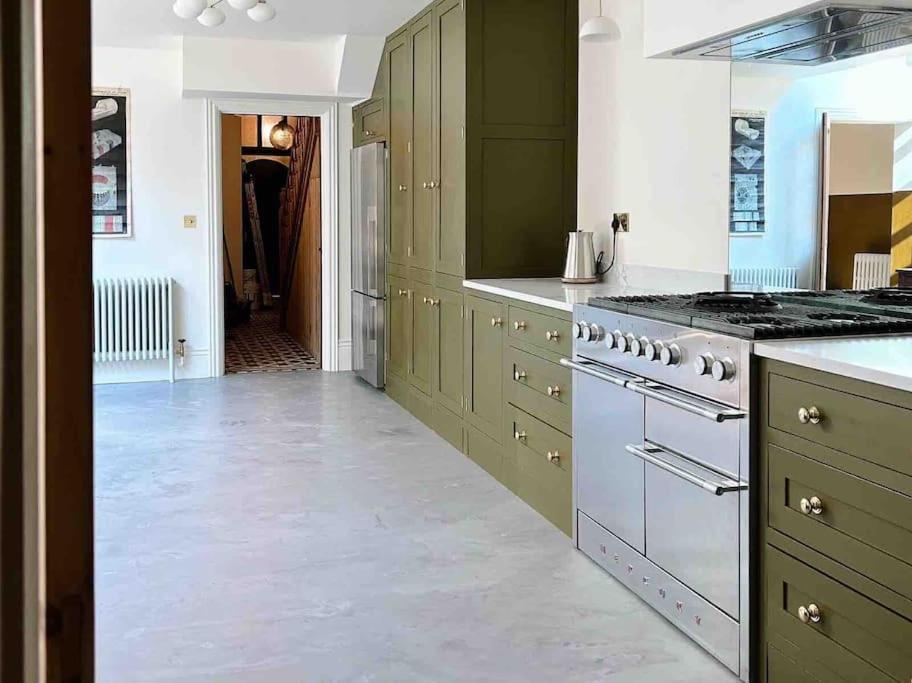 Luxury City Centre Townhouse - Sleeps 6 Chester Buitenkant foto