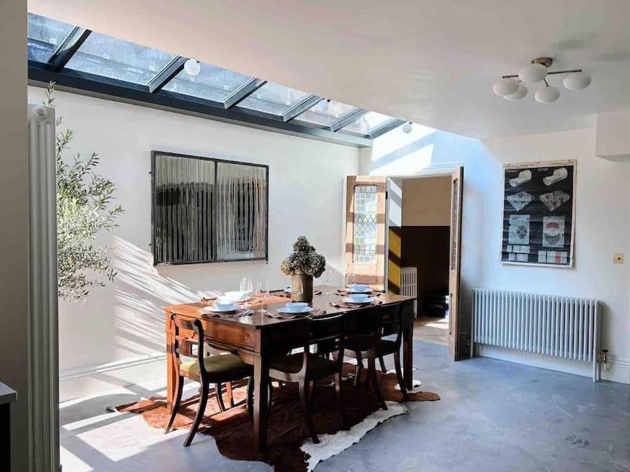 Luxury City Centre Townhouse - Sleeps 6 Chester Buitenkant foto